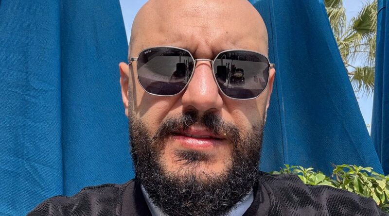 بعد شمس الزناتي  … ريمون رمسيس يشتري حقوق عصابة  حمادة وتوتو